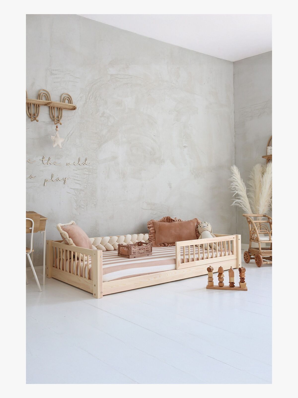 Minitude CONNOR Junior-/Montessori-seng 90x190, Natur