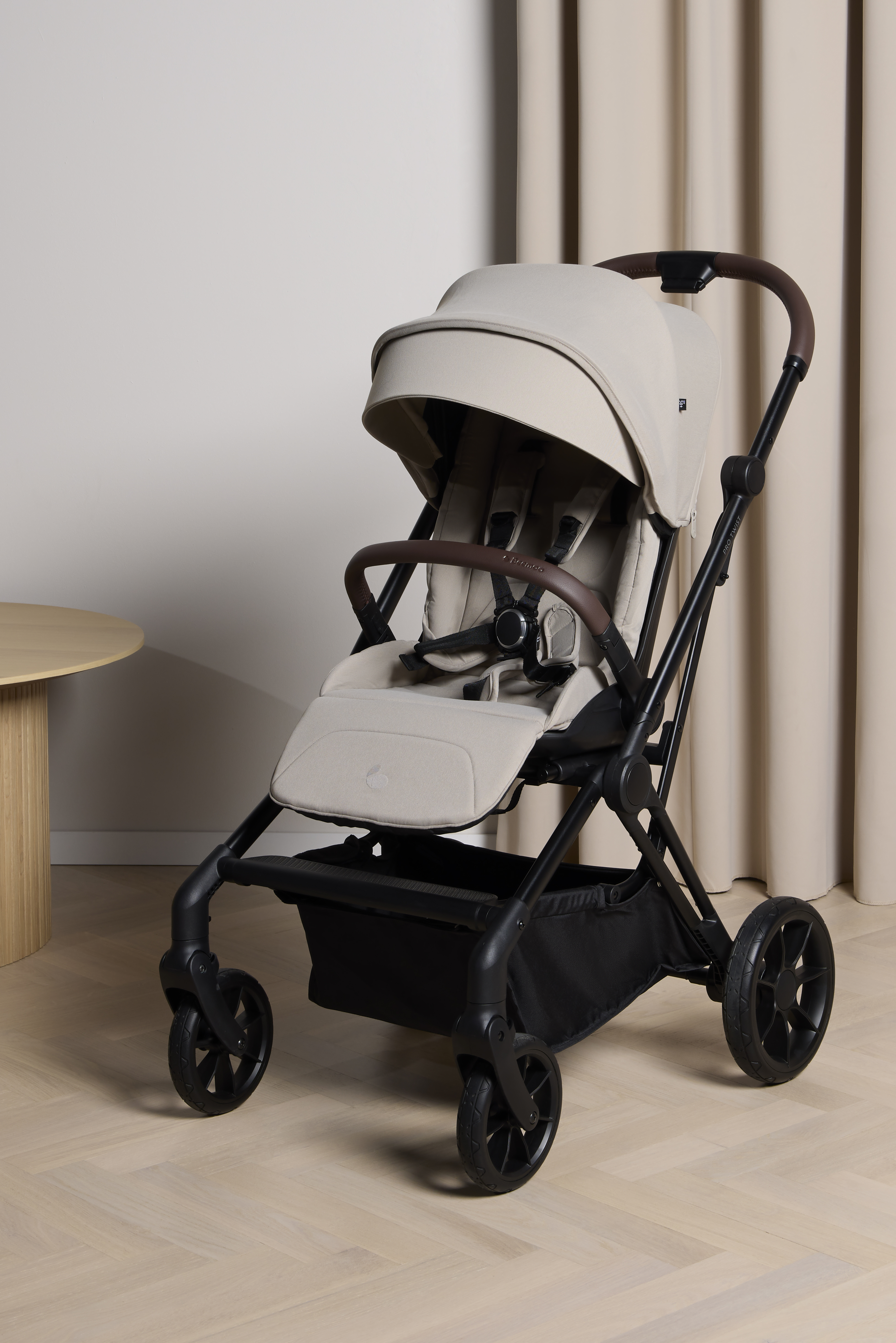 Beemoo Pro Twist Klapvogn, Latte Beige