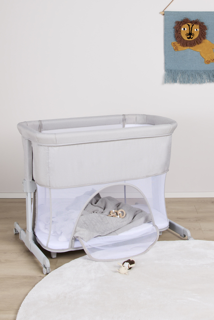 Beemoo CARE 2-i-1 Bedside Crib & Kravlegård, Light Grey