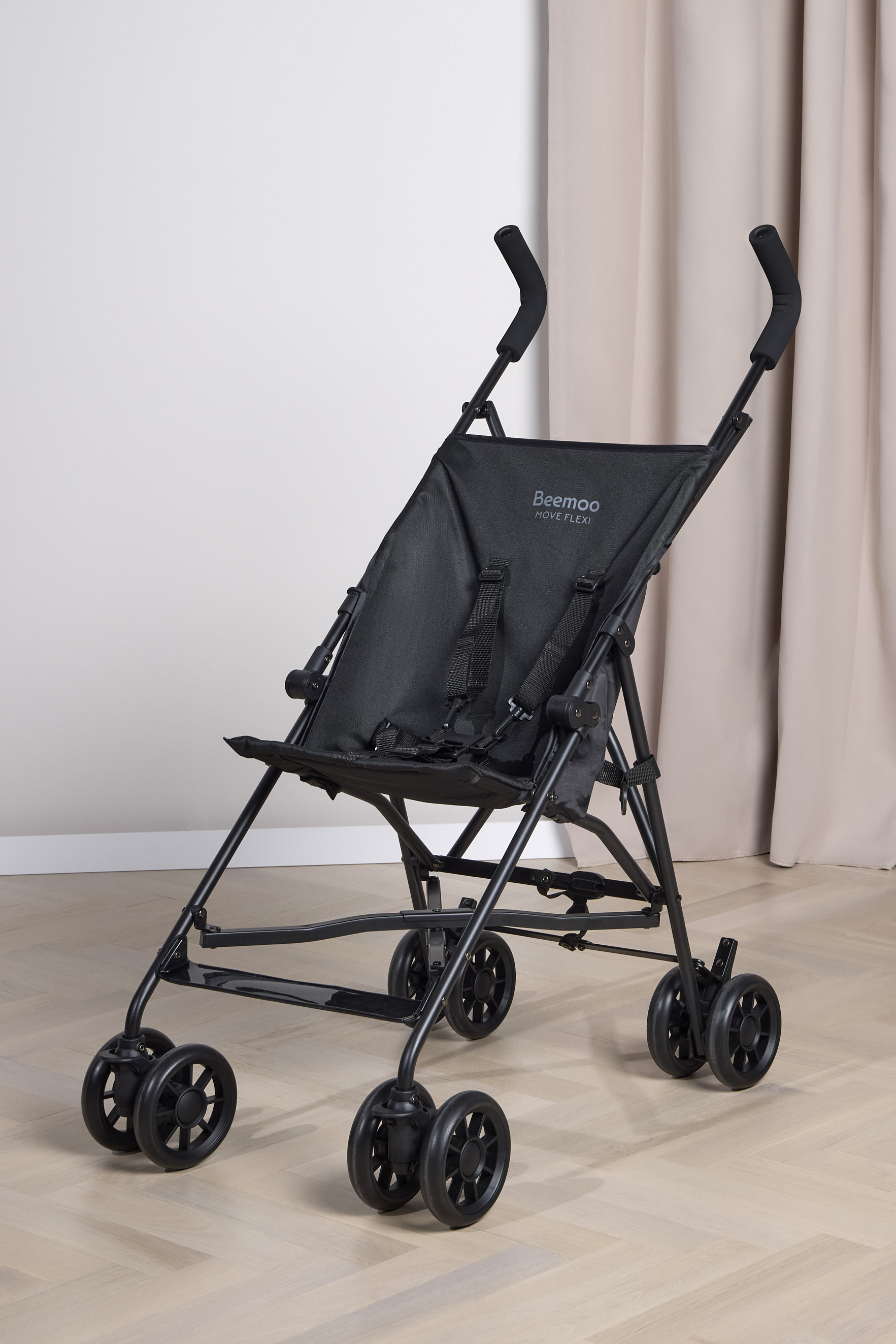 Beemoo Move Flexi Paraplyklapvogn, Black
