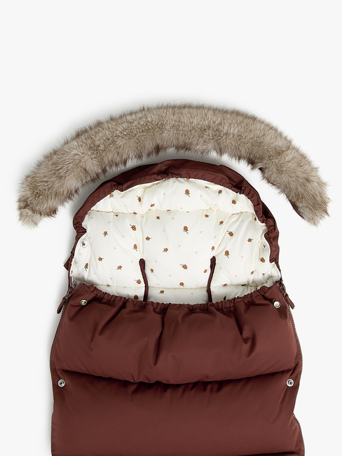 BM-BriskFootmuff-BURGUNDY-1882_3e.jpg