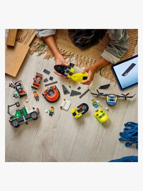 LEGO City 60505 Remix – Fly, servicevogn og luftpudebåd