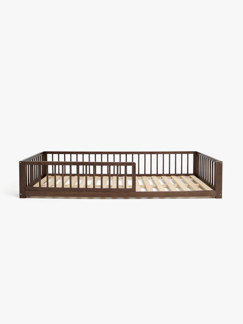 Minitude Dylan Juniorseng/Montessoriseng 90 X 200, Walnut 2161442_SHIDA23021A-L-BROWN-2675_3a.jpg