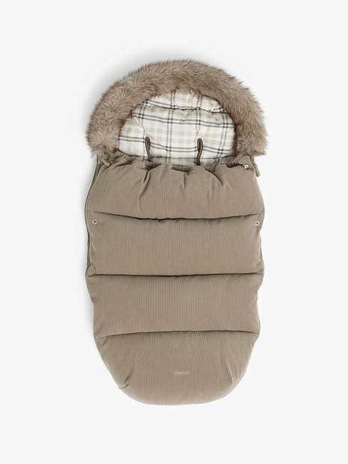 BM-BriskFootmuff-TAUPECHECK-1882_1.jpg