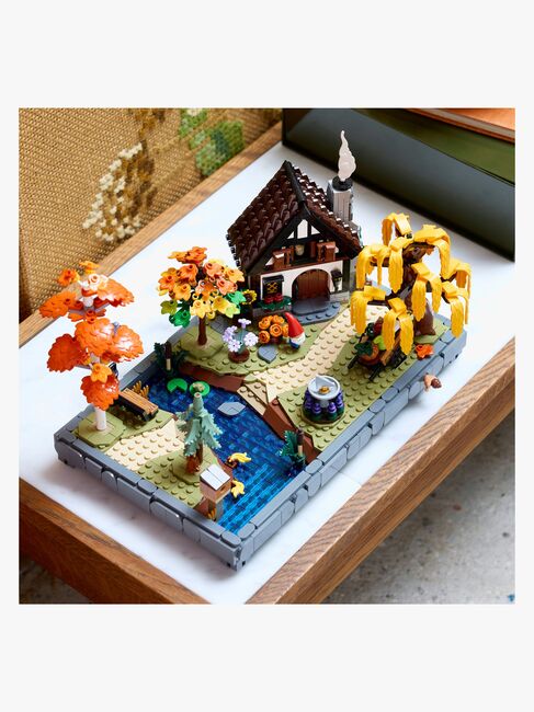 LEGO Icons 11372 Efterårshave og hytte