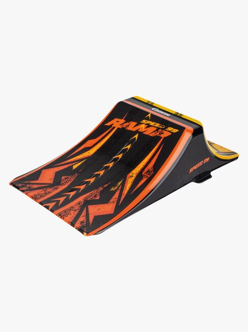 Carrera High Speed Fjernstyret Bil med Rampe