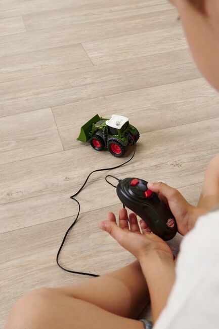 Dickie Toys Fendt Traktor Ledningsstyret