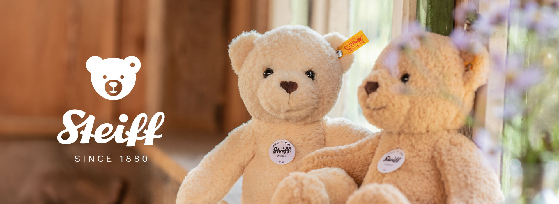 To bamser sidder sammen med teksten 'Steiff - Since 1880'.