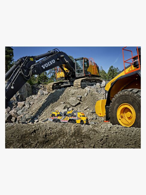 Dickie Toys Volvo Lastbil Med 2 Køretøjer