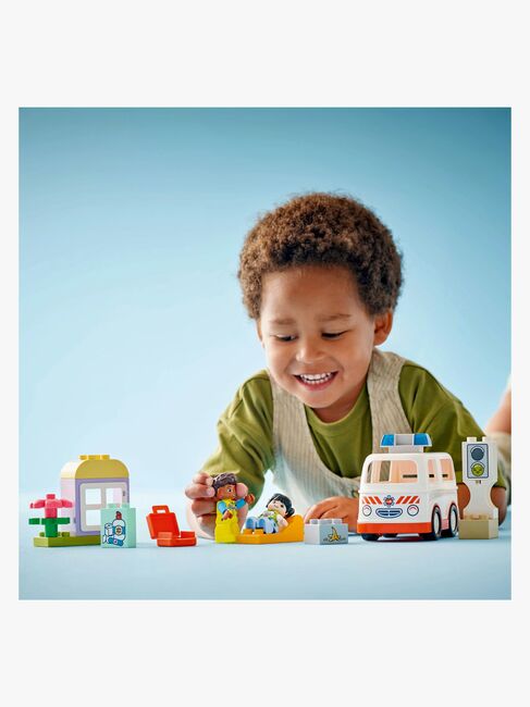 LEGO DUPLO Town 10447 Ambulance og fører
