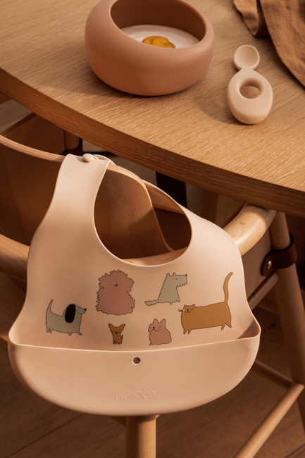 LIEWOOD Ember Mønstret Hagesmæk 2-pak, Cats & Dogs/Sandy