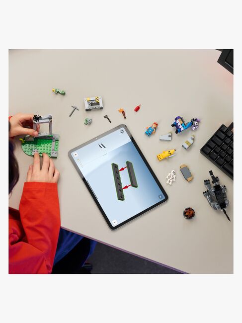 LEGO Fortnite 77075 Peely og Sparkplugs lejr