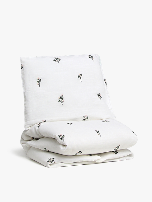 CRADLE-bedset-04-4477_1.jpg