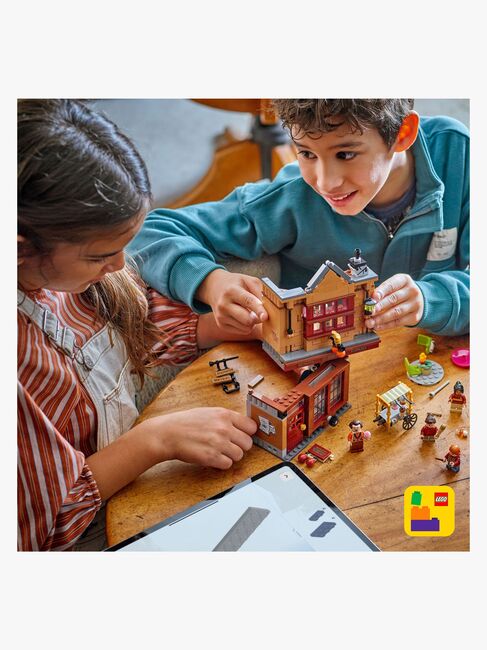 LEGO Harry Potter 76452 Kvalitetsudstyr til Quidditch og Iscafé