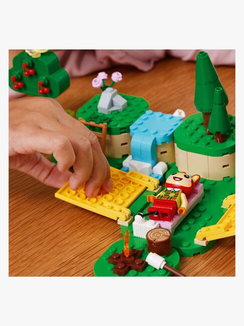 LEGO Animal Crossing 77047 Bunnie laver udendørs aktiviteter