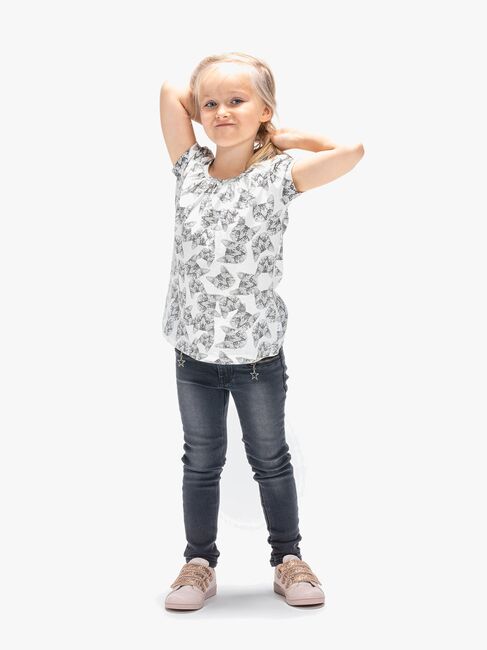 Luca & Lola Cristina Bukser, Grey