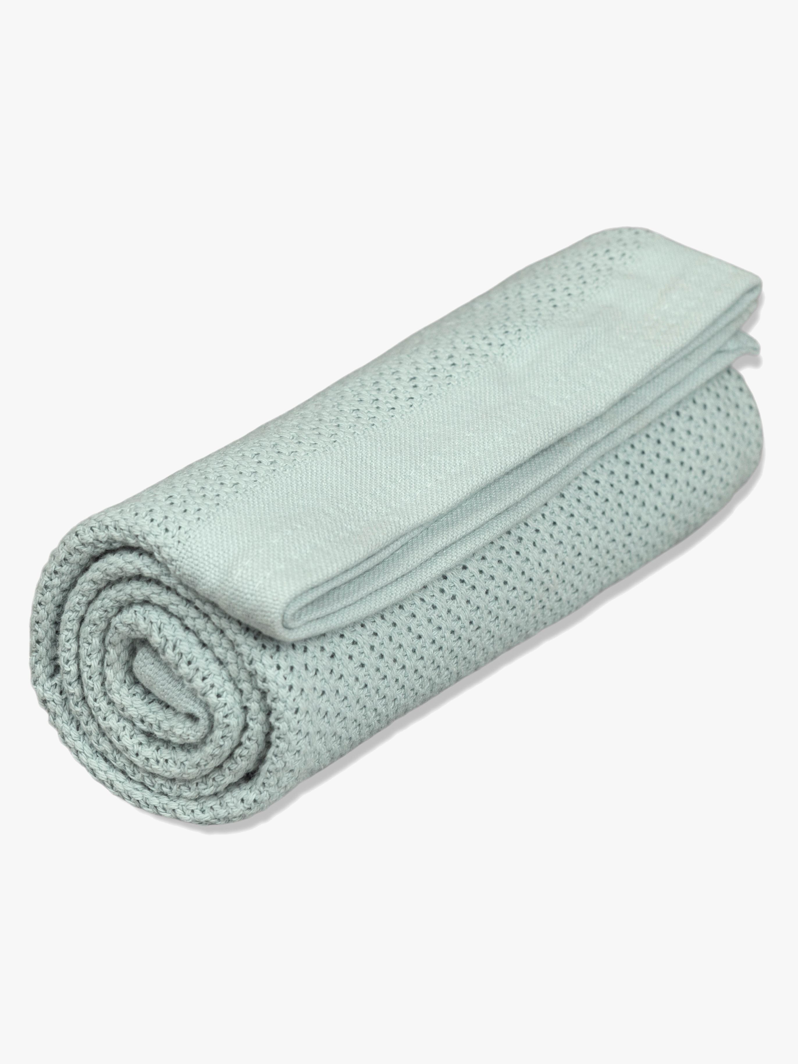 Vinter &  Bloom Soft Grid Hæklet Babytæppe, Sage Green