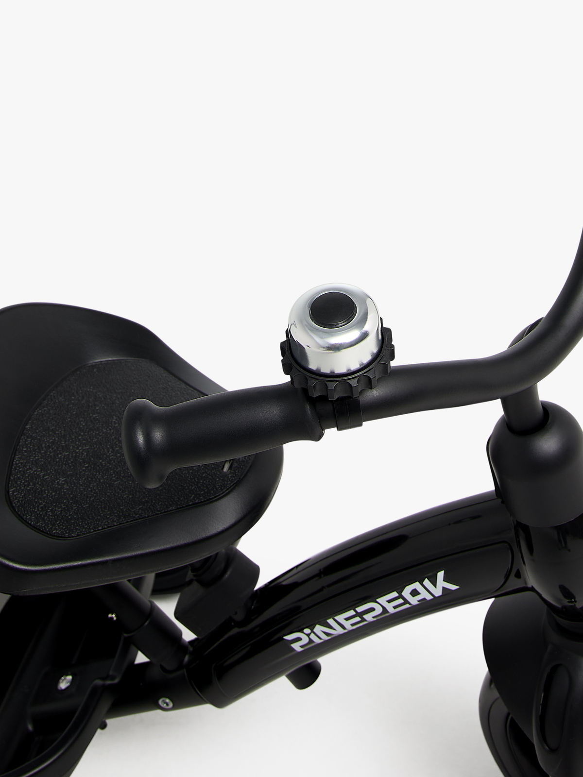 T180-BLACK-1895_3c.jpg