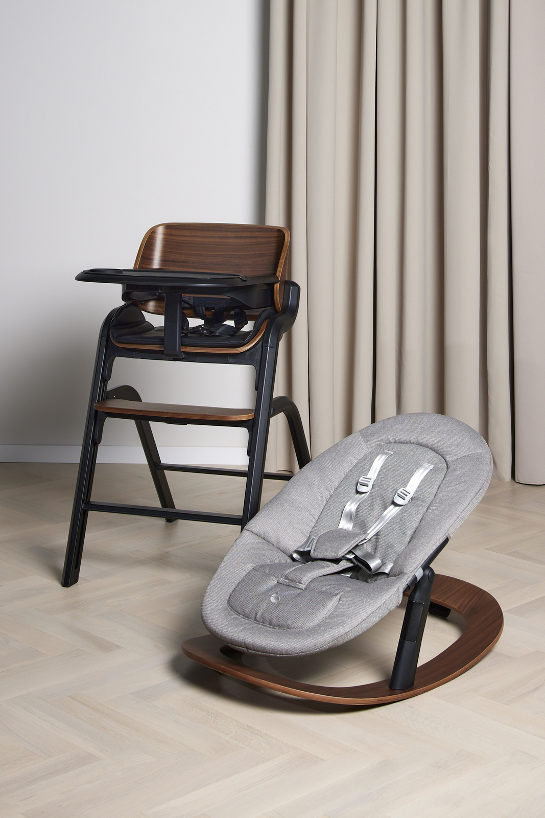 Beemoo Selection Life Højstol inkl. Skråstol, Walnut/Grey