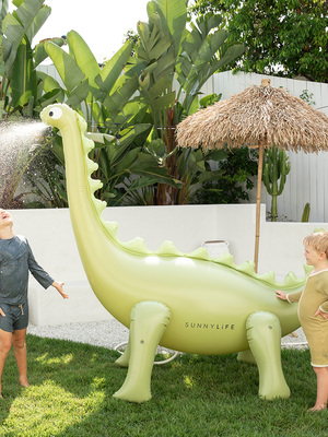 SUNNYLiFE Giant Dino  Oppustelig Sprinkler, Into the Wild Khaki