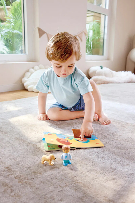 Hape Eventyrbog med Legesæt The Dog's New Friend