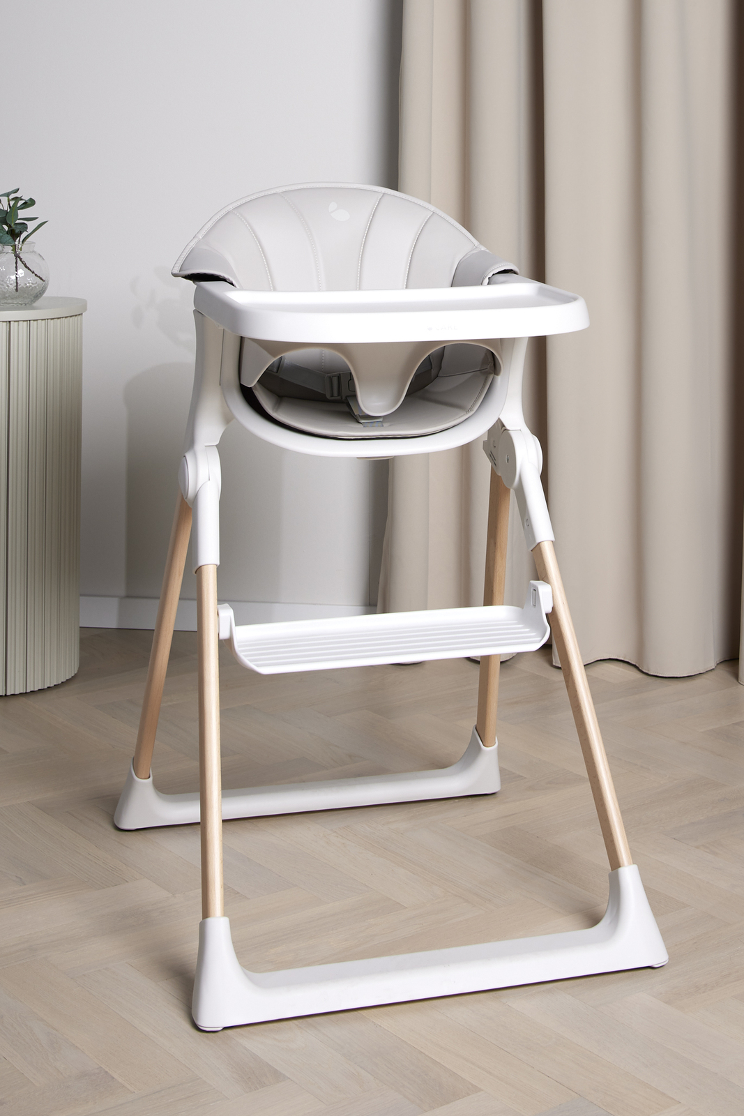 Beemoo CARE Harmony Højstol inkl. Hynde, White/Wood/Beige