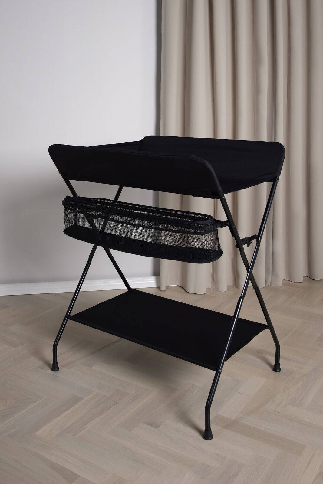 Beemoo CARE Sammenfoldeligt Puslebord, Sort