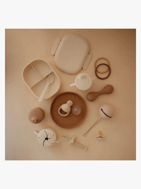 Mushie Madkasse, Ivory