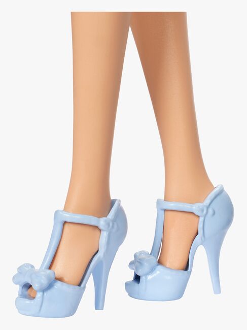 Barbie Fashionista Dukke i Sløjfekjole