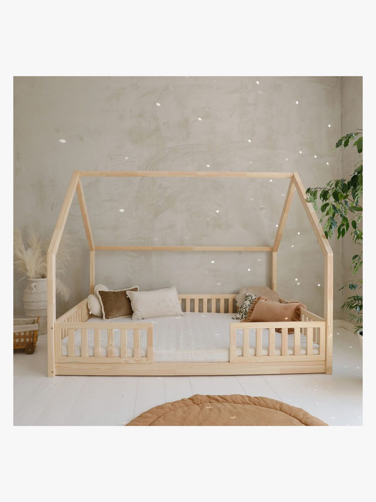 Minitude ARTHUR Junior-/Montessori-seng 140x200, Natur