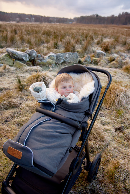 Nordlys Saga Lammeskindskørepose, Grå/Natur