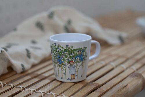 Elsa Beskow Putte I Blåbærskoven Kop med Håndtag