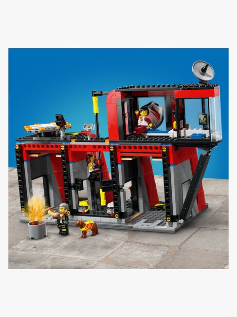 LEGO City 60414 Brandstation med brandbil