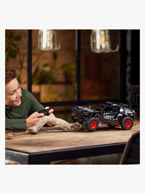 LEGO Technic 42160 Audi RS Q e-tron