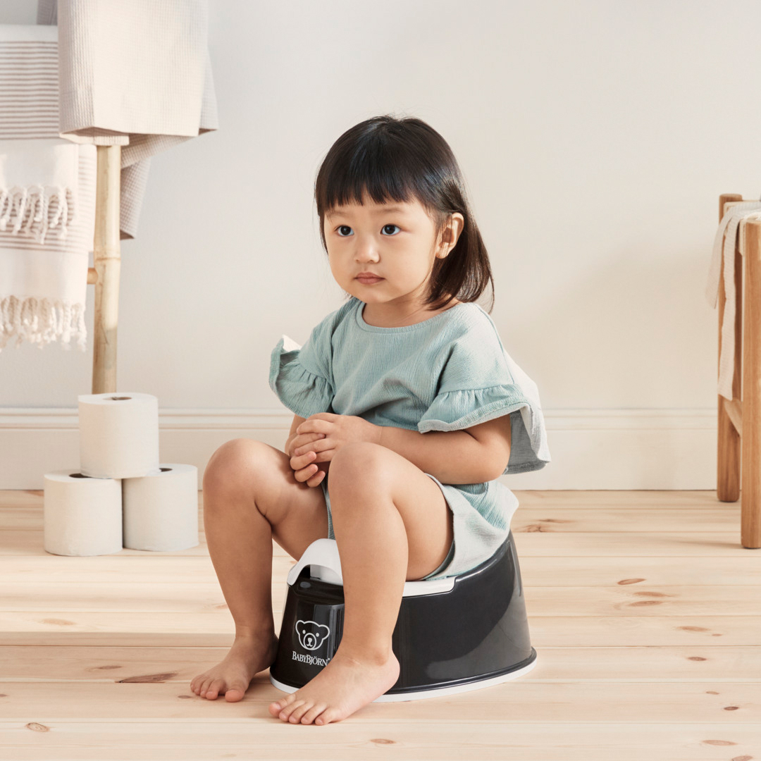 BabyBjörn Smart Potte, Sort/Hvid