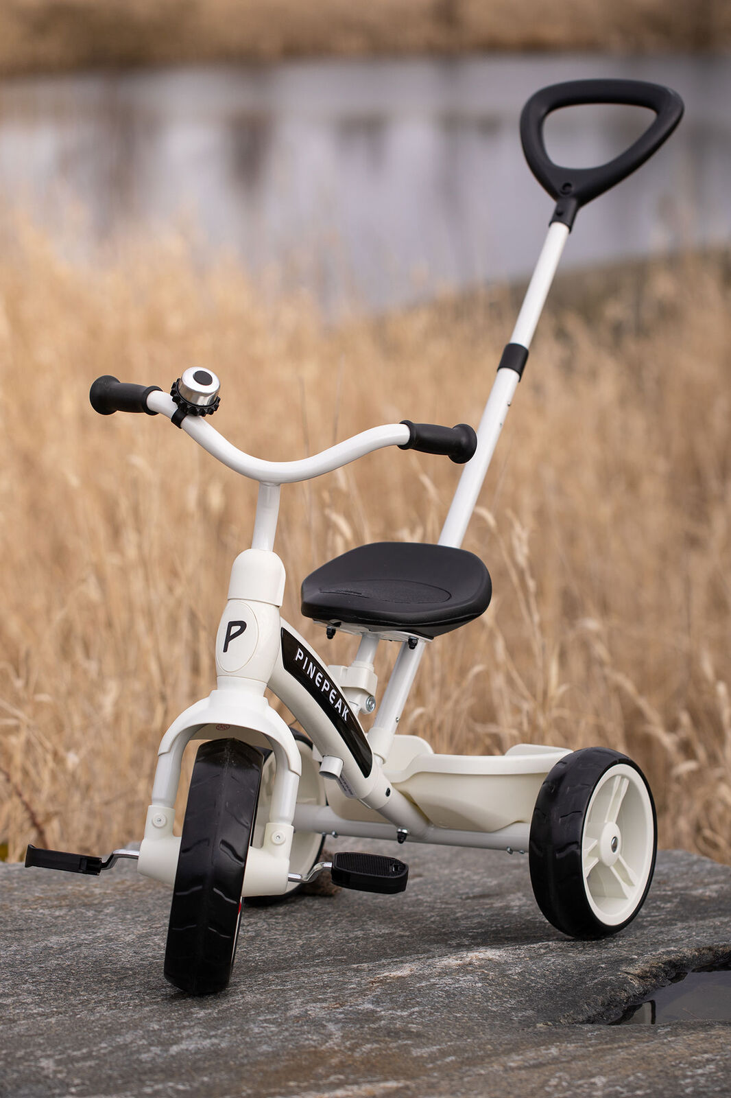 PP-180-tricyclewhiteblack-1895_3c.jpg