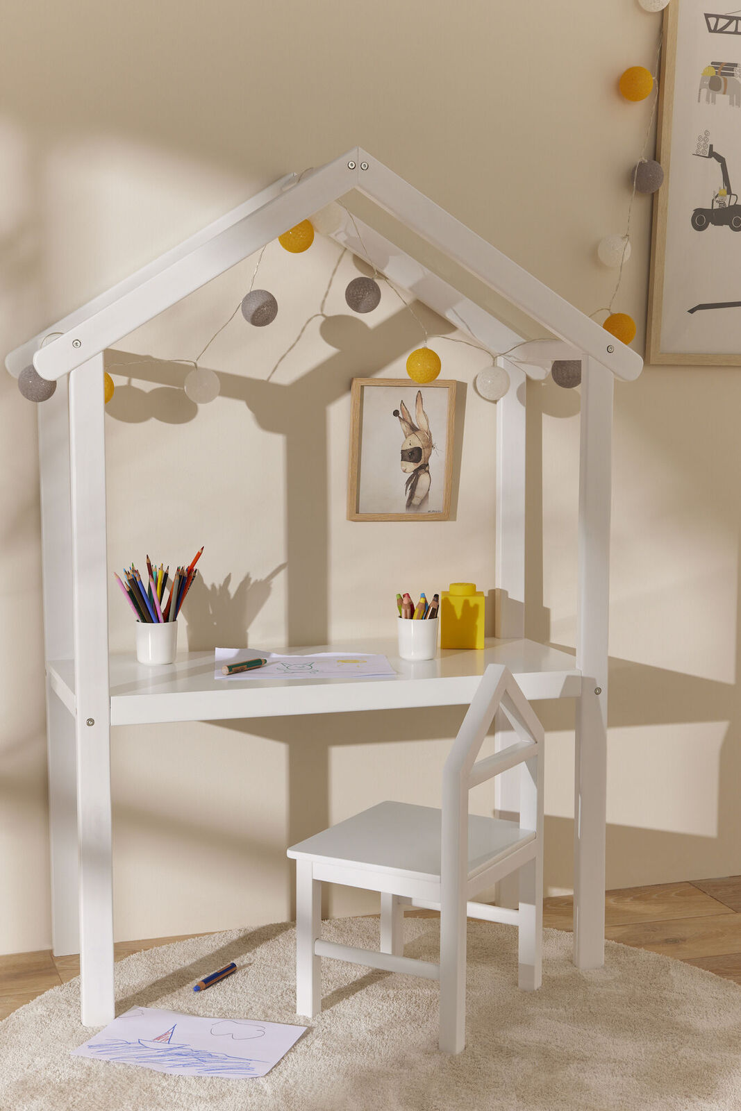 JLY  Huset Skrivebord med Stol, Hvid