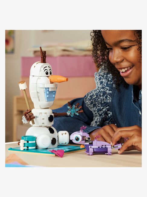 LEGO Disney Princess 43287 Olaf og Brunis sjove picnic