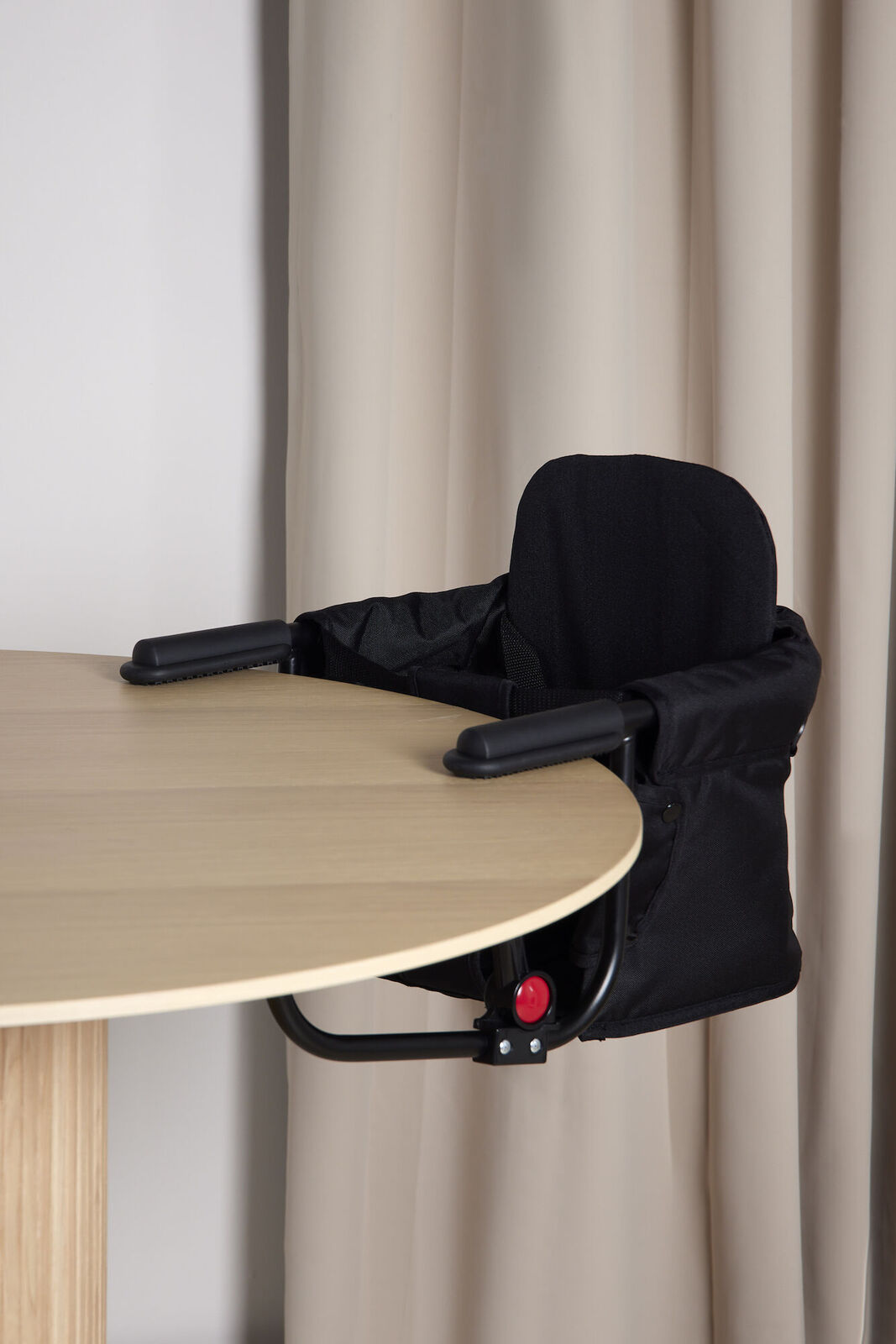 Beemoo CARE Sit Stol-på-Bord, Black