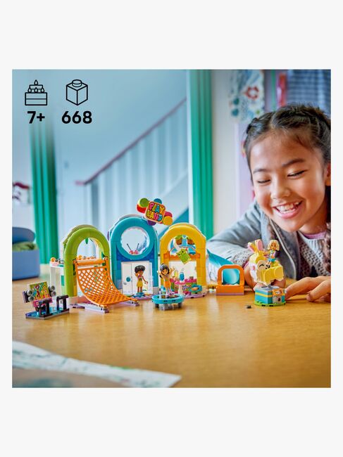 LEGO Friends 42686 Sjovt indendørs legeland