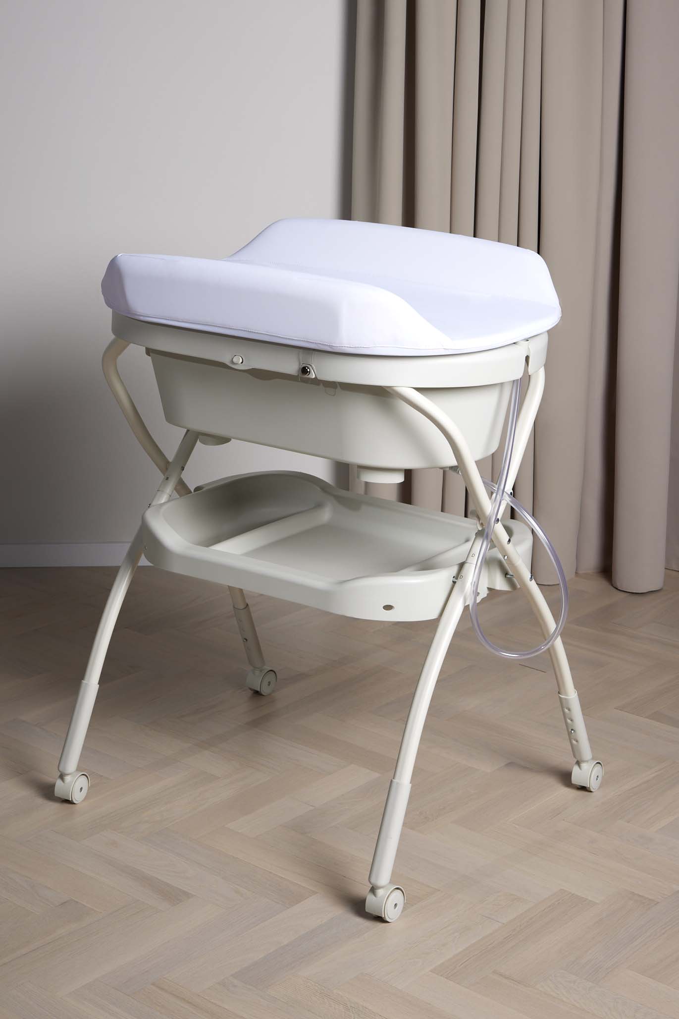 Beemoo Puslebord med Badekar, Soft Beige