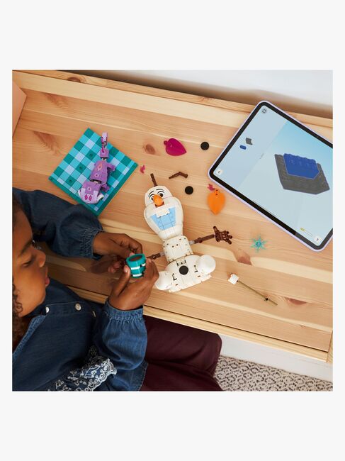 LEGO Disney Princess 43287 Olaf og Brunis sjove picnic