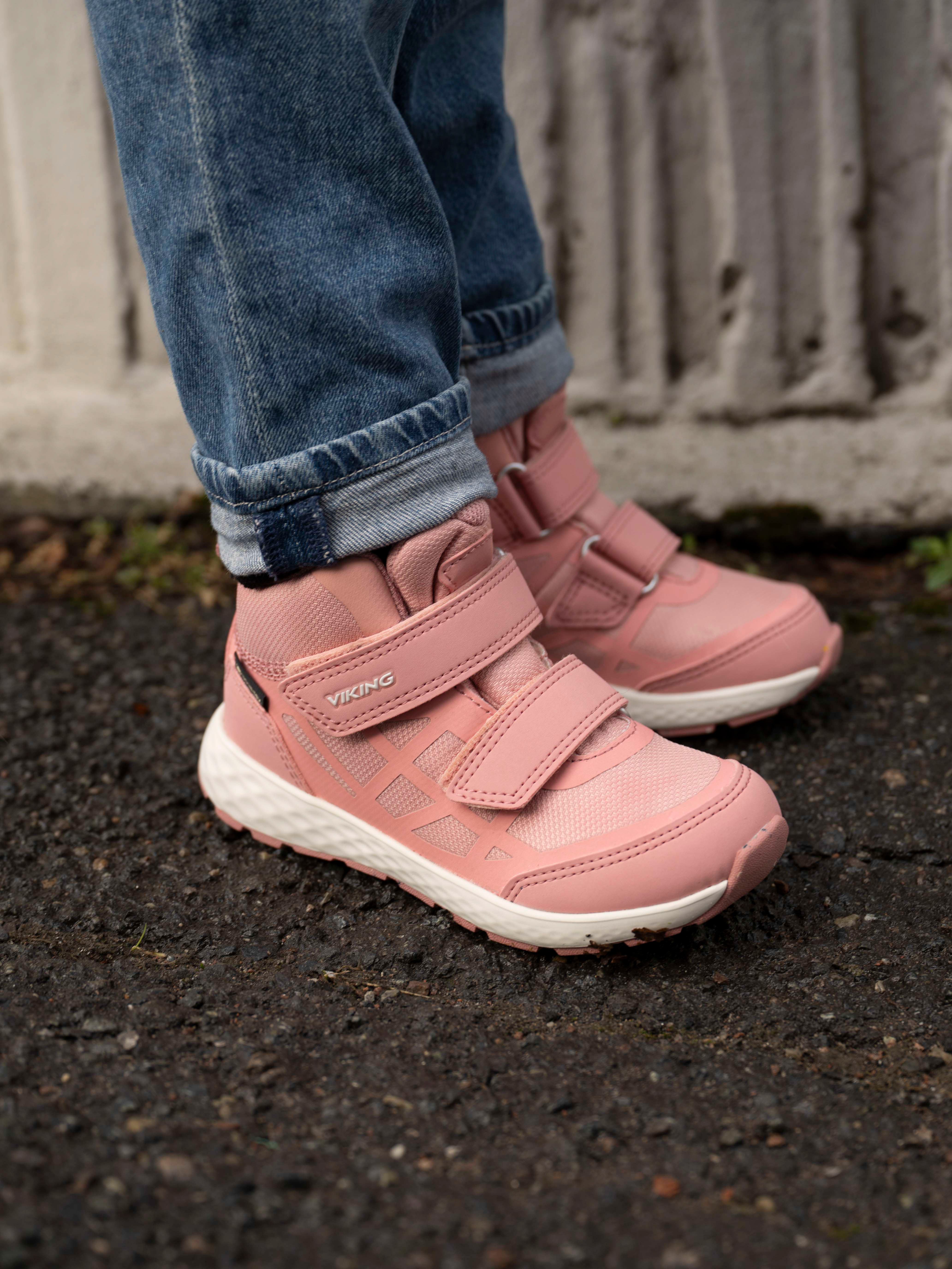 Viking Veme Reflex 2V Mid GTX Sneakers, Light Pink, 29
