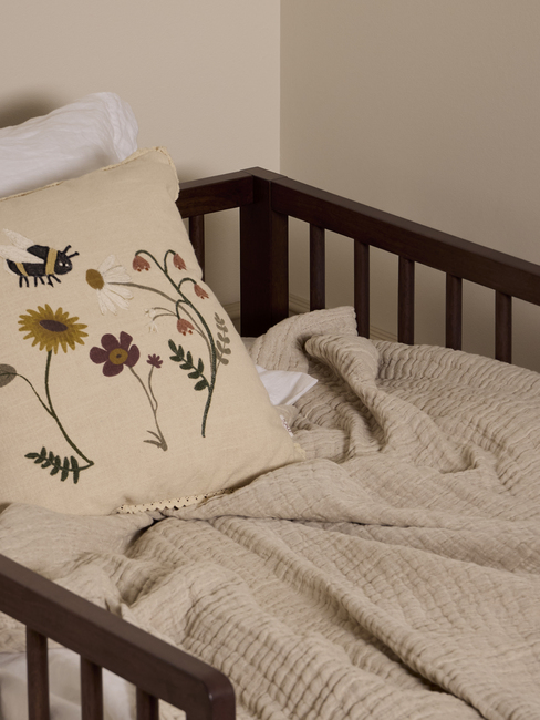 Minitude Dylan Juniorseng/Montessoriseng 90 X 200, Walnut SHIDA23021A-L-BROWN-2675_4.jpg