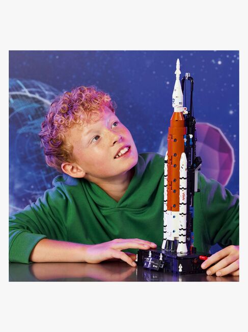 LEGO Technic 42221 NASA Artemis-løfteraket