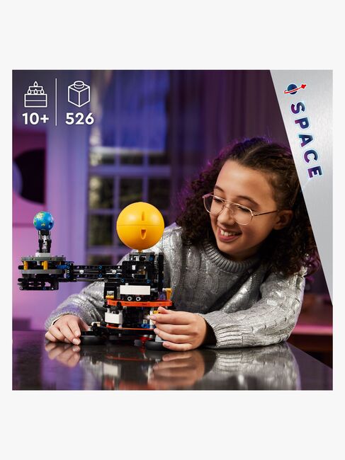LEGO Technic 42179 Jorden og Månen i kredsløb