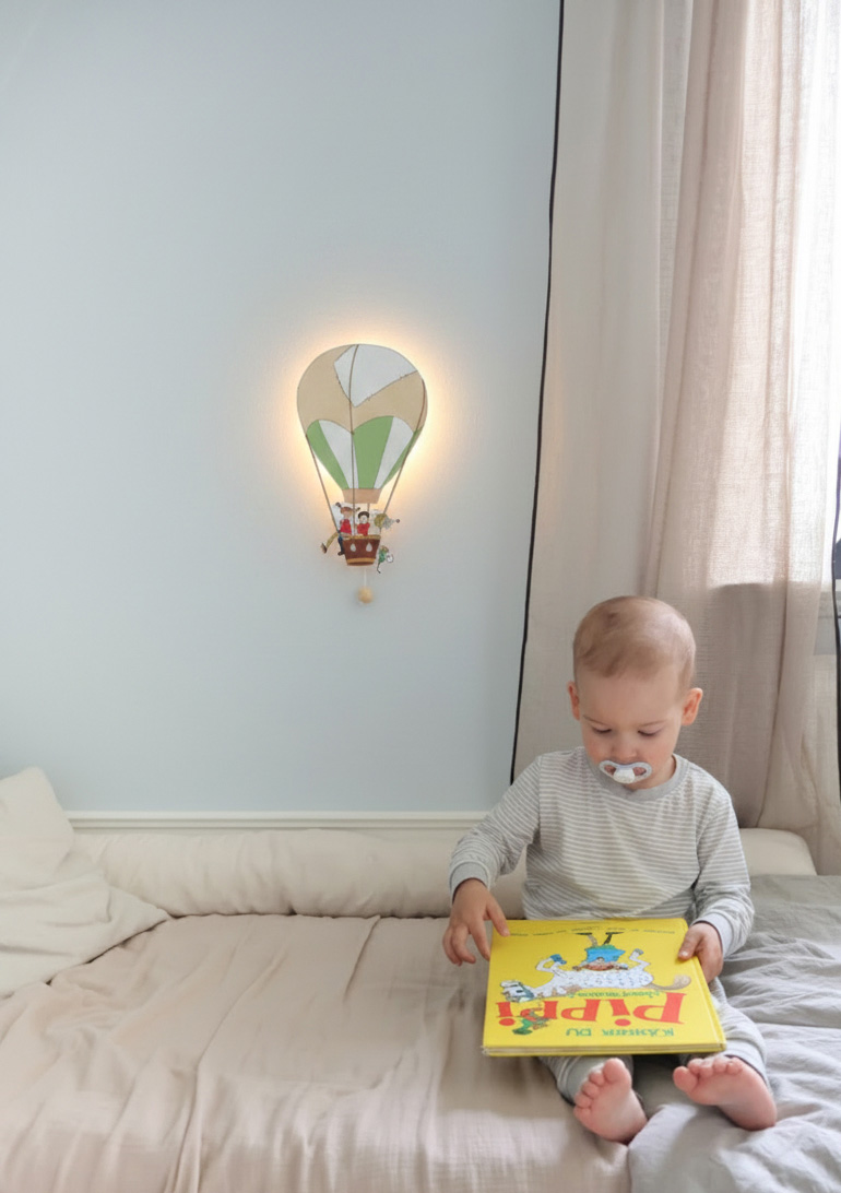 CarloBaby Pippi Langstrømpe Væglampe Luftballon, Børnelampe