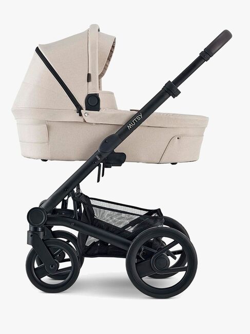 Mutsy Nio Duovogn, Cosmic Sand