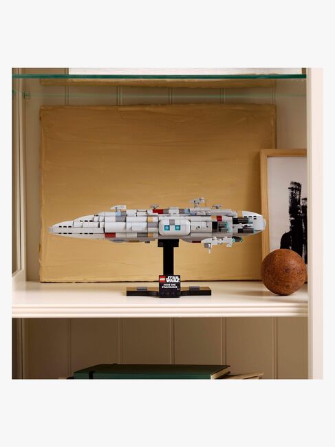 LEGO Star Wars 75405 Home One-stjernekrydser