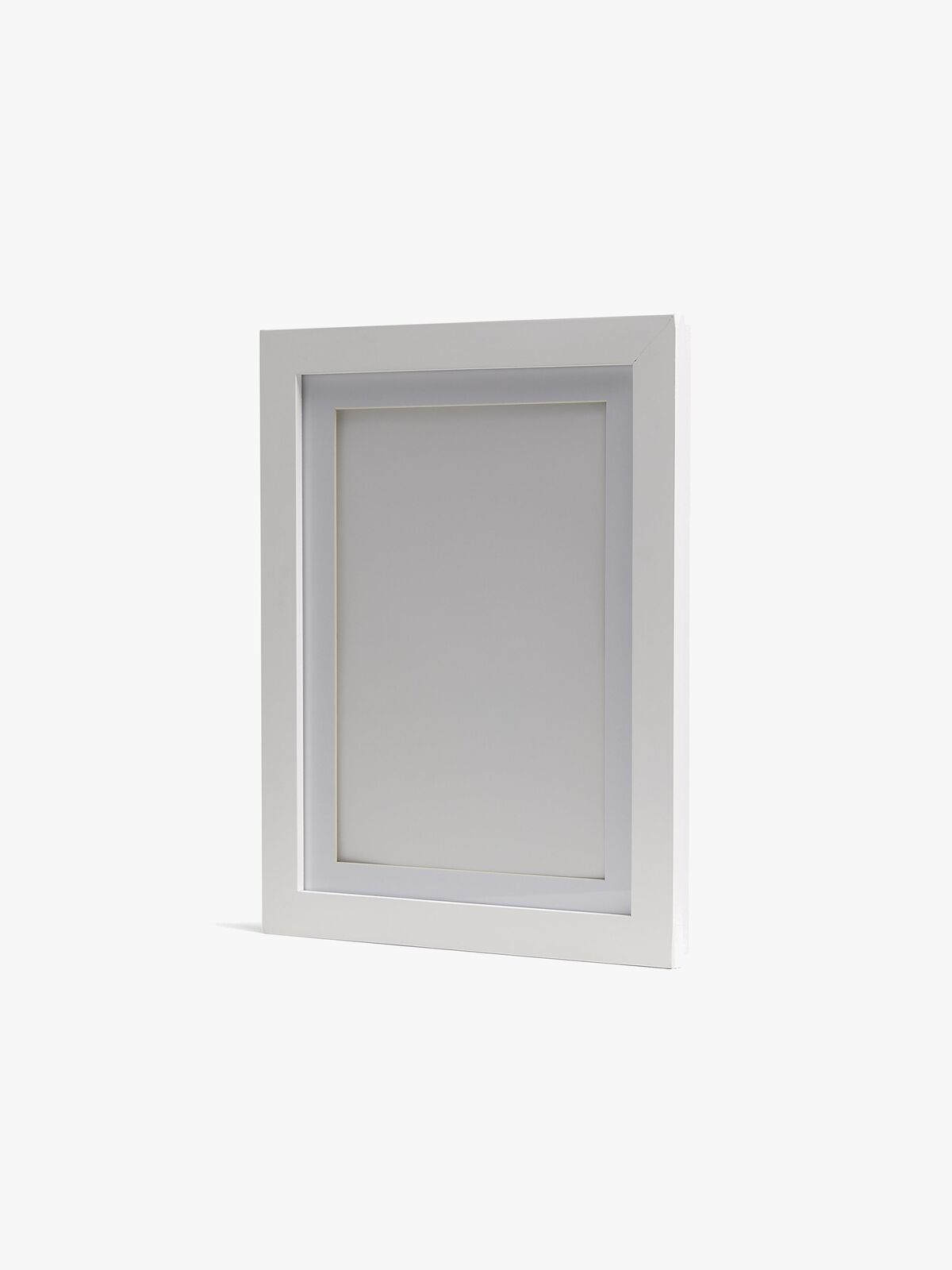 PF24-001 WHT-2256_3a.jpg